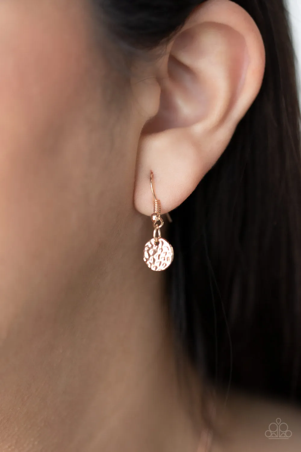 Paparazzi - RADIAL Waves - Rose Gold Necklace