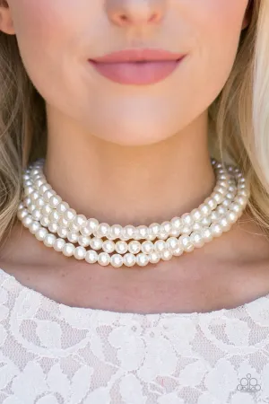 Paparazzi - Vintage Romance - White Pearl Choker