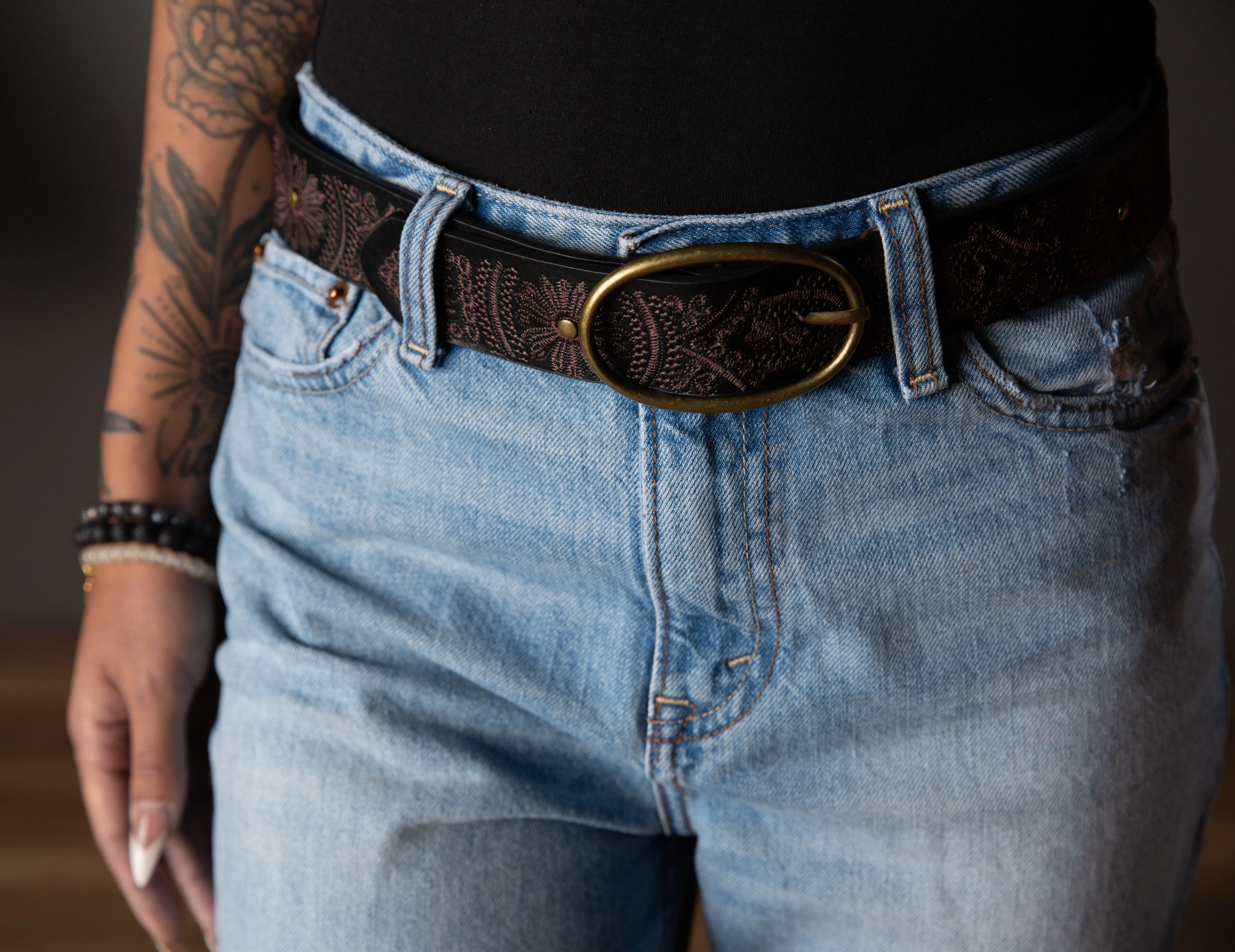 PIPPA EMBROIDERED BELT BLK