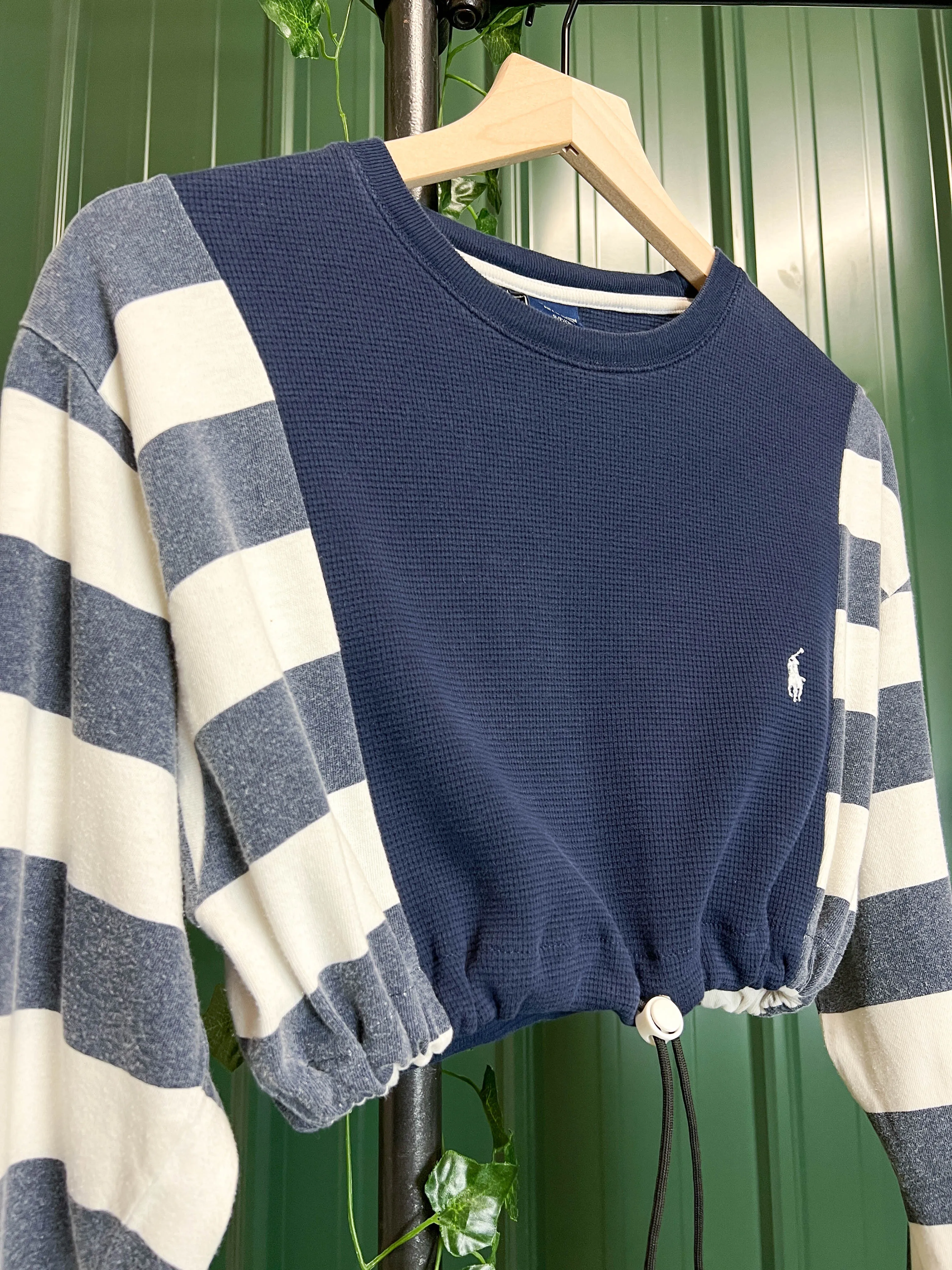 "1 of 1" Striped Thermal Sinch Crop (S/M)