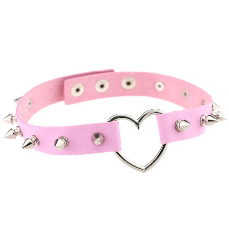 "LOVE HEART RIVET" CHOKER D070807