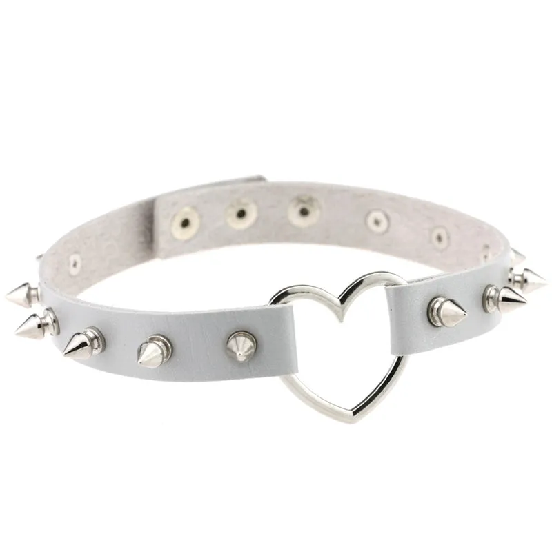 "LOVE HEART RIVET" CHOKER D070807