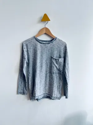 REALLY LOVED Large Pocket Striped Top (small hole on back seam) // 8Y