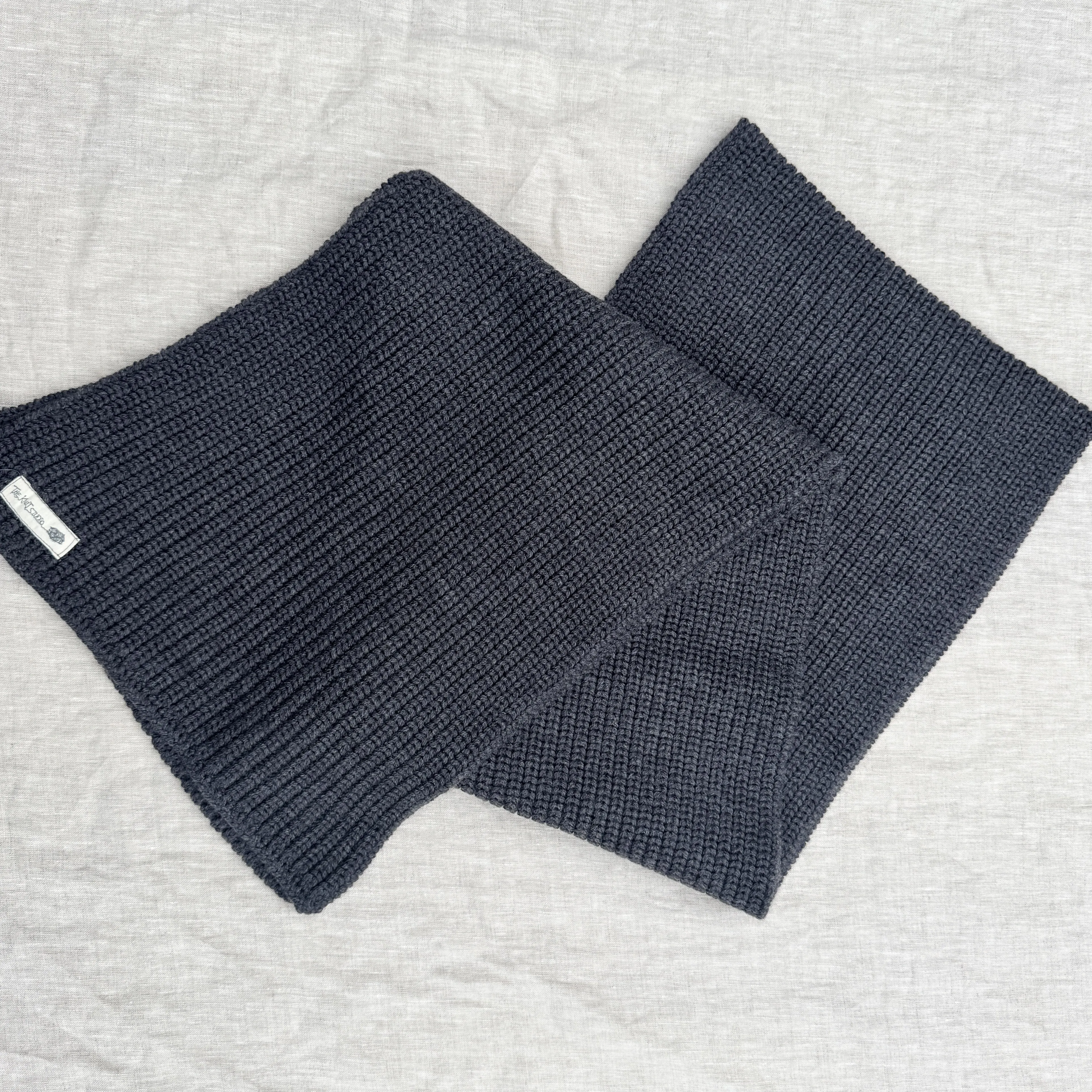 Ribbed Merino Chunky Scarf / Charcoal