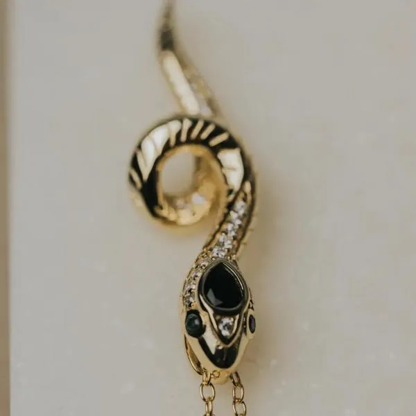 Serpents Kiss Necklace - Gold