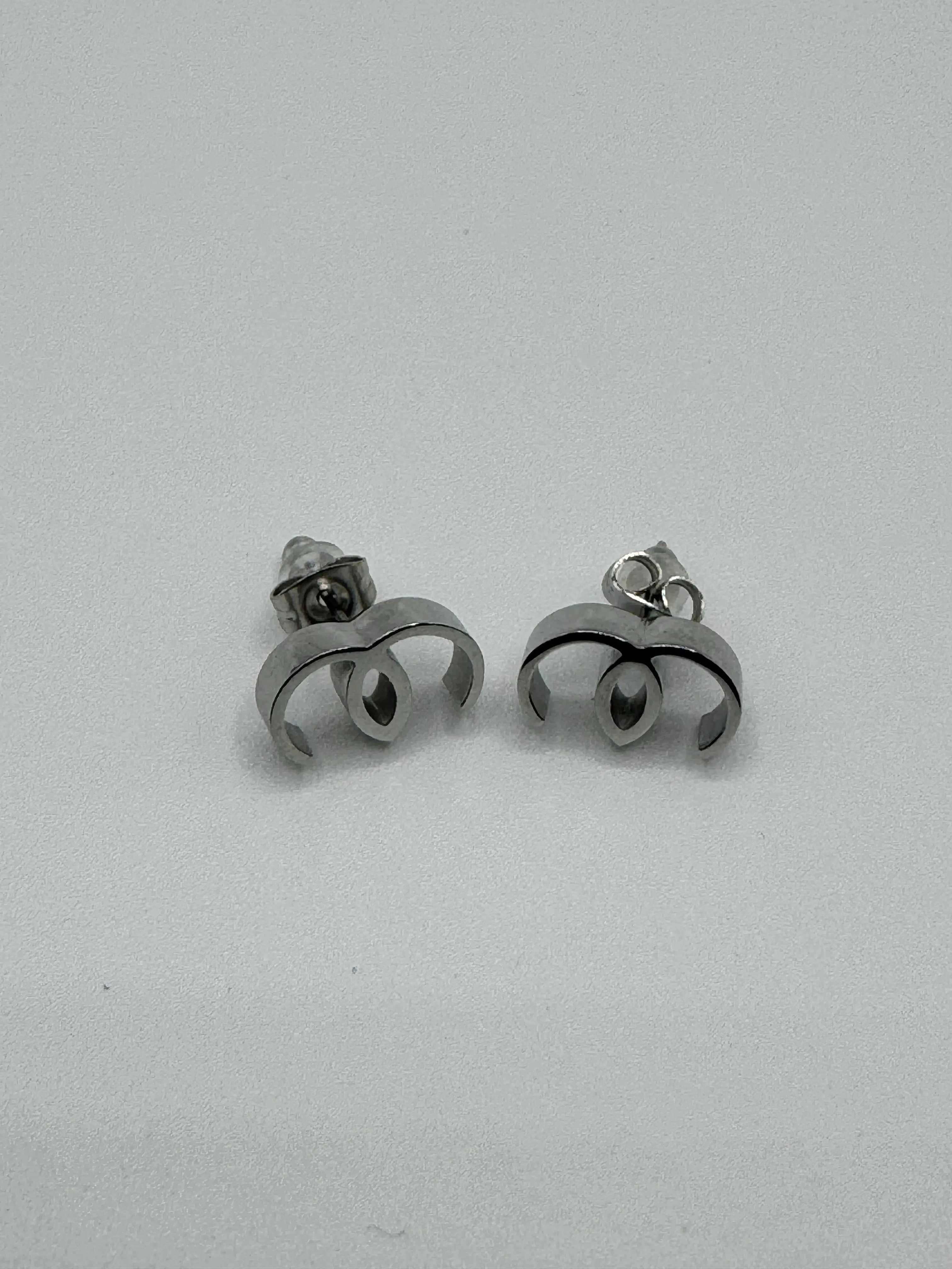 Sisters Necklaces