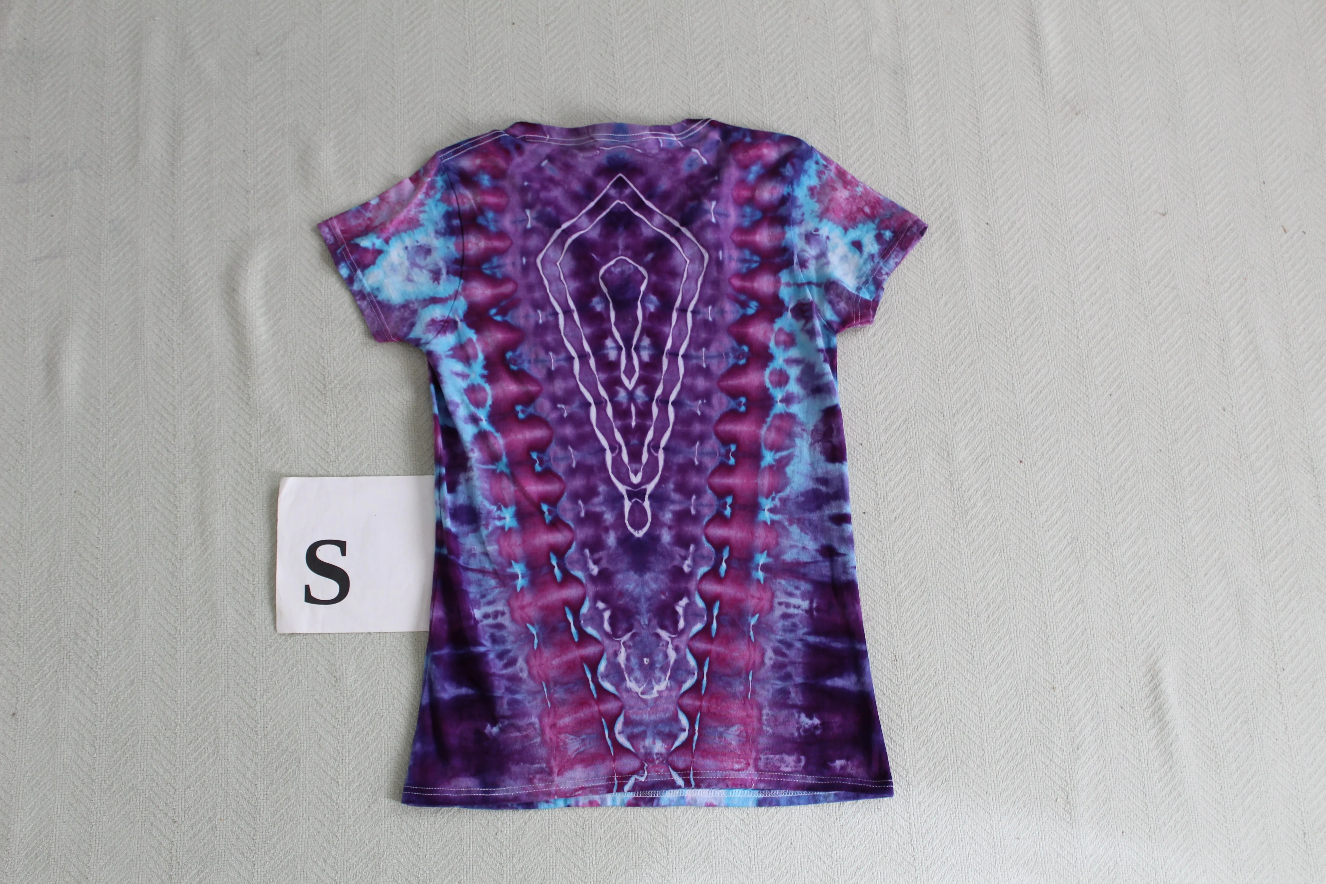 Small Ladies V-Neck