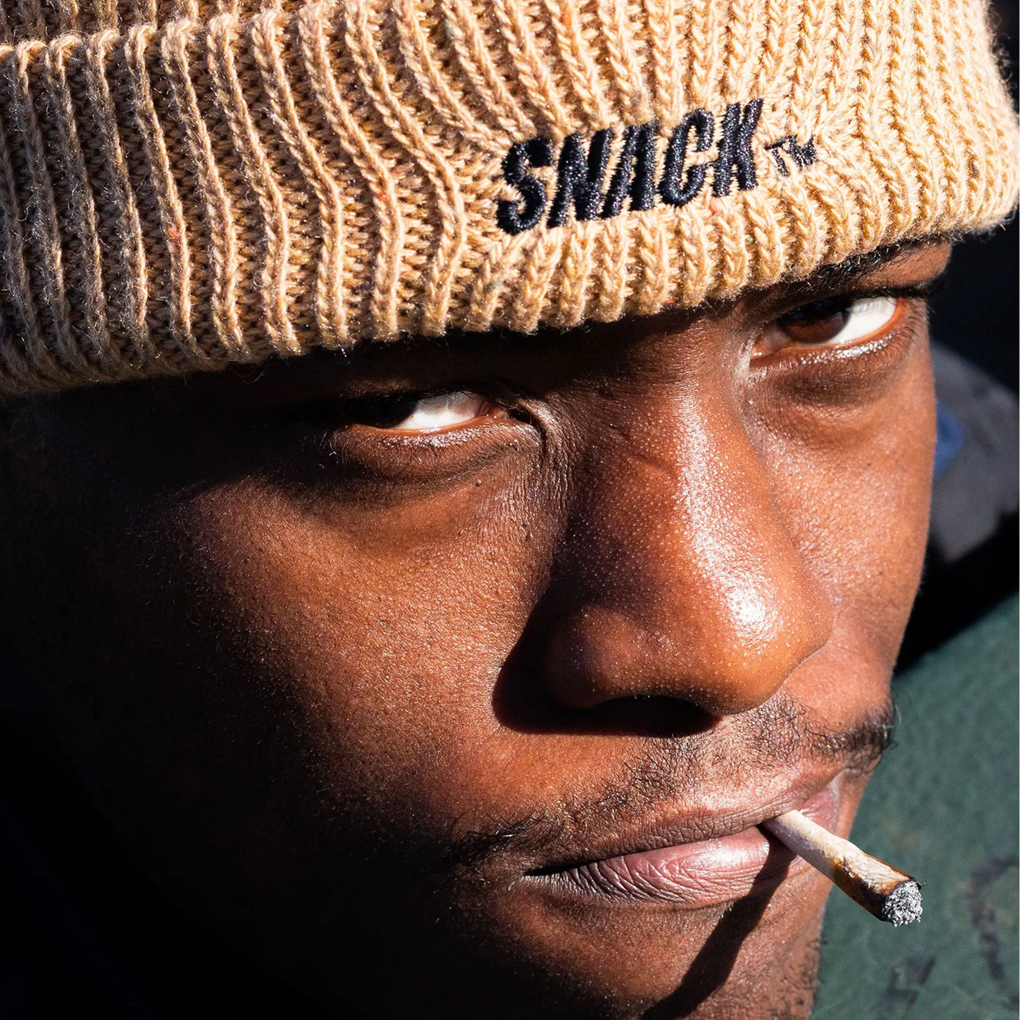 SPECKLE BEANIE - TAN