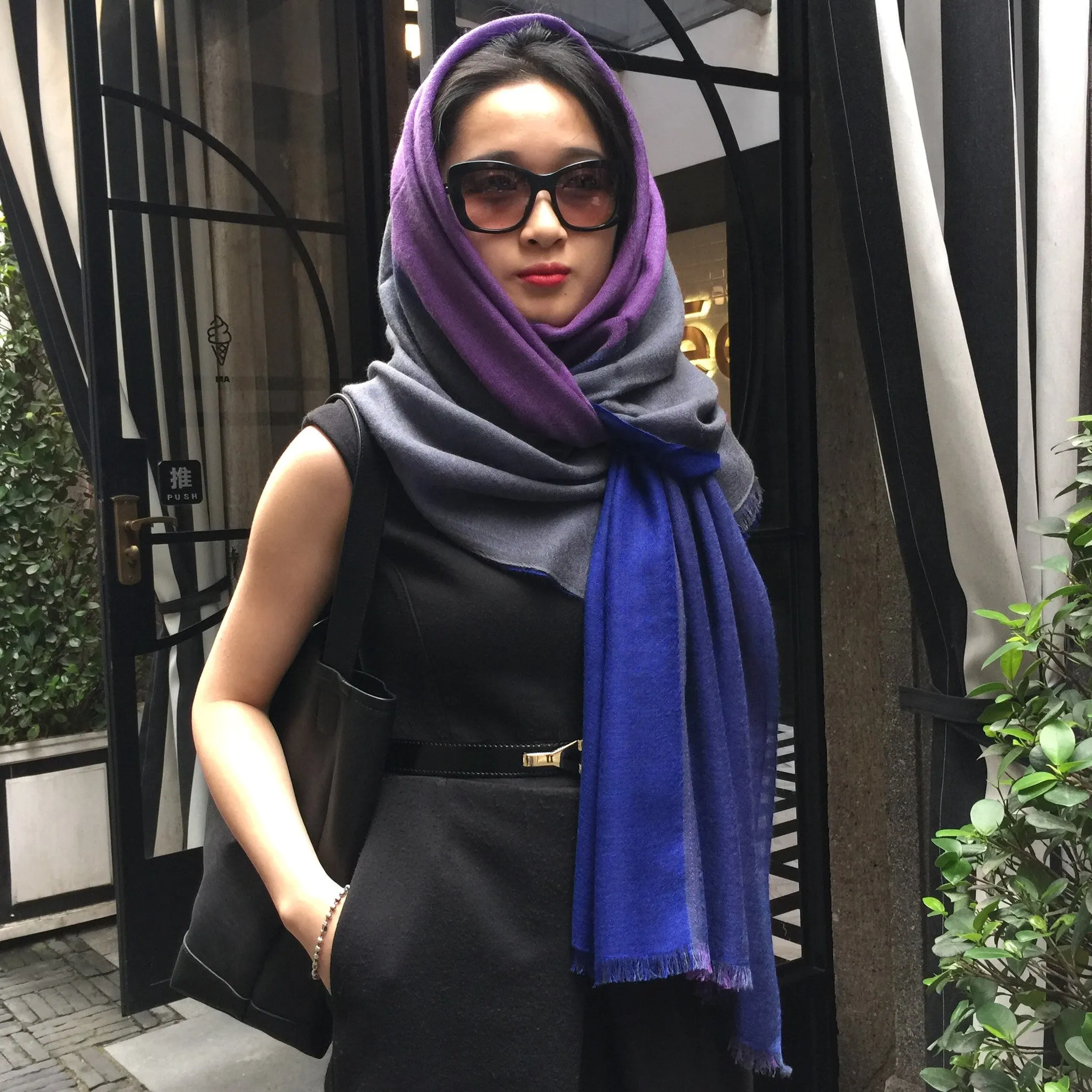 Stunning Quadra Cashmere Scarf - Elegant Blue & Purple