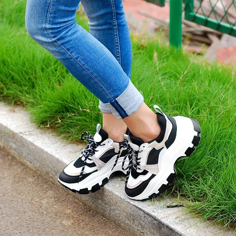 Stylish Chunky Sneakers  For A Walk With your Pet