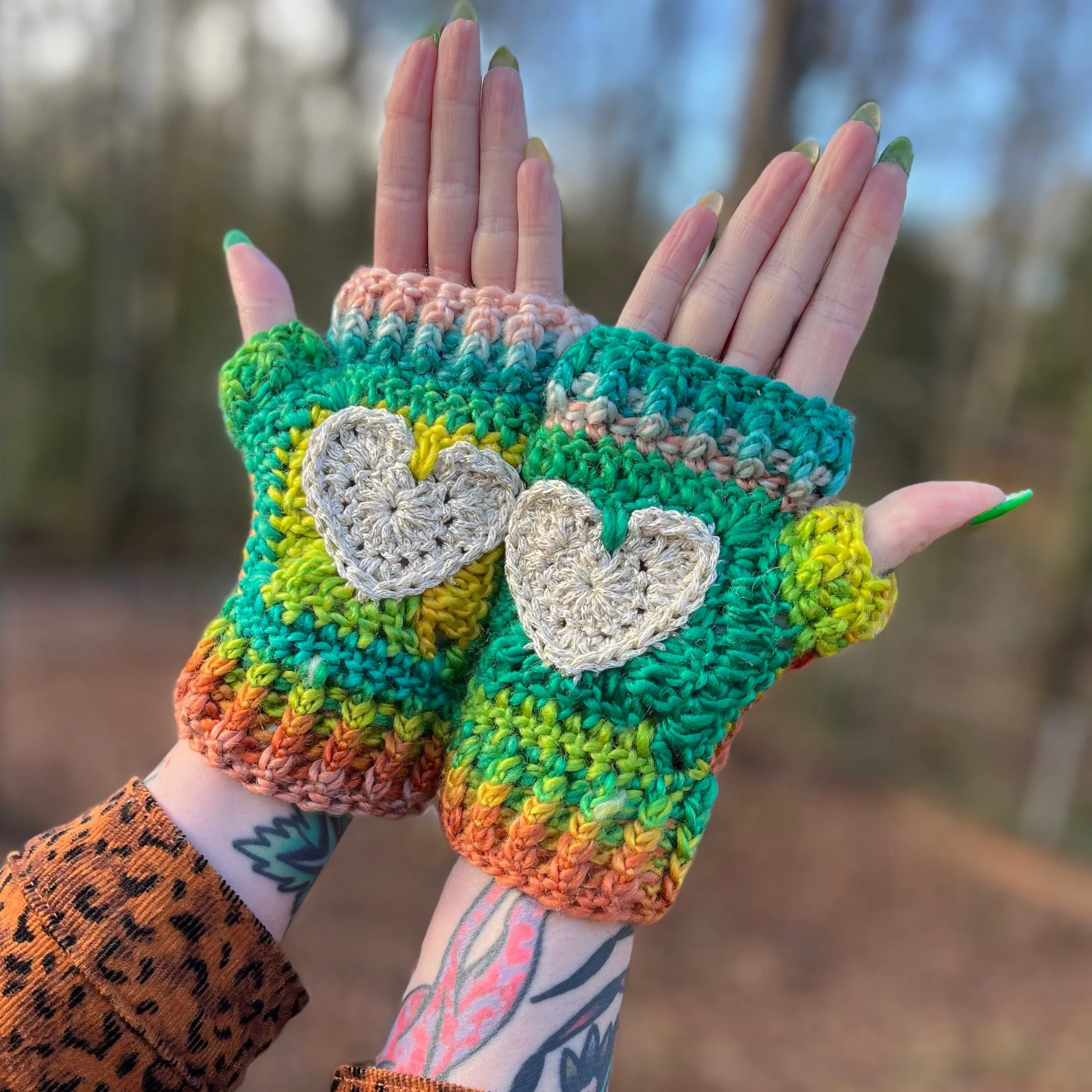 Sweetheart Fingerless Mitts Crochet Pattern