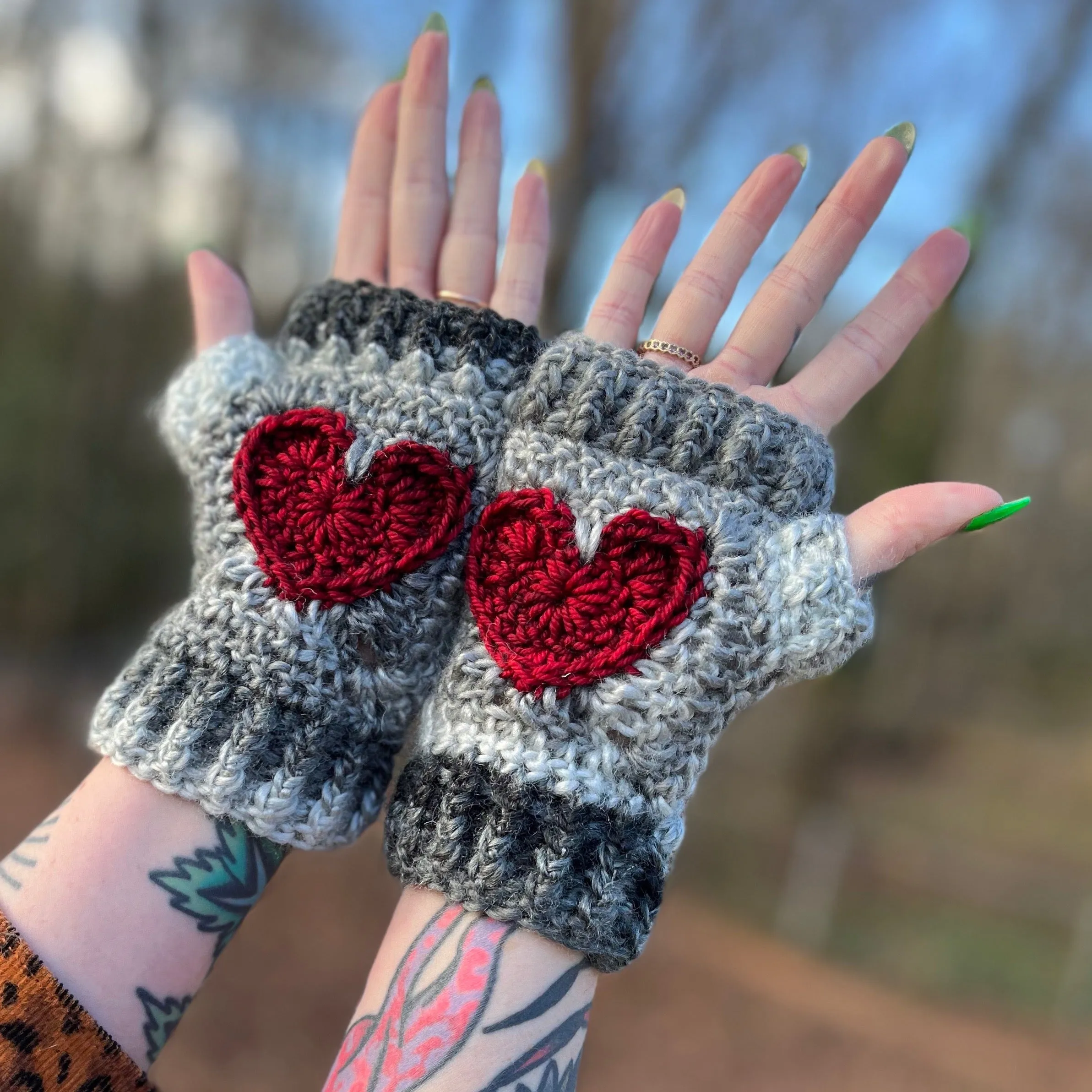 Sweetheart Fingerless Mitts Crochet Pattern