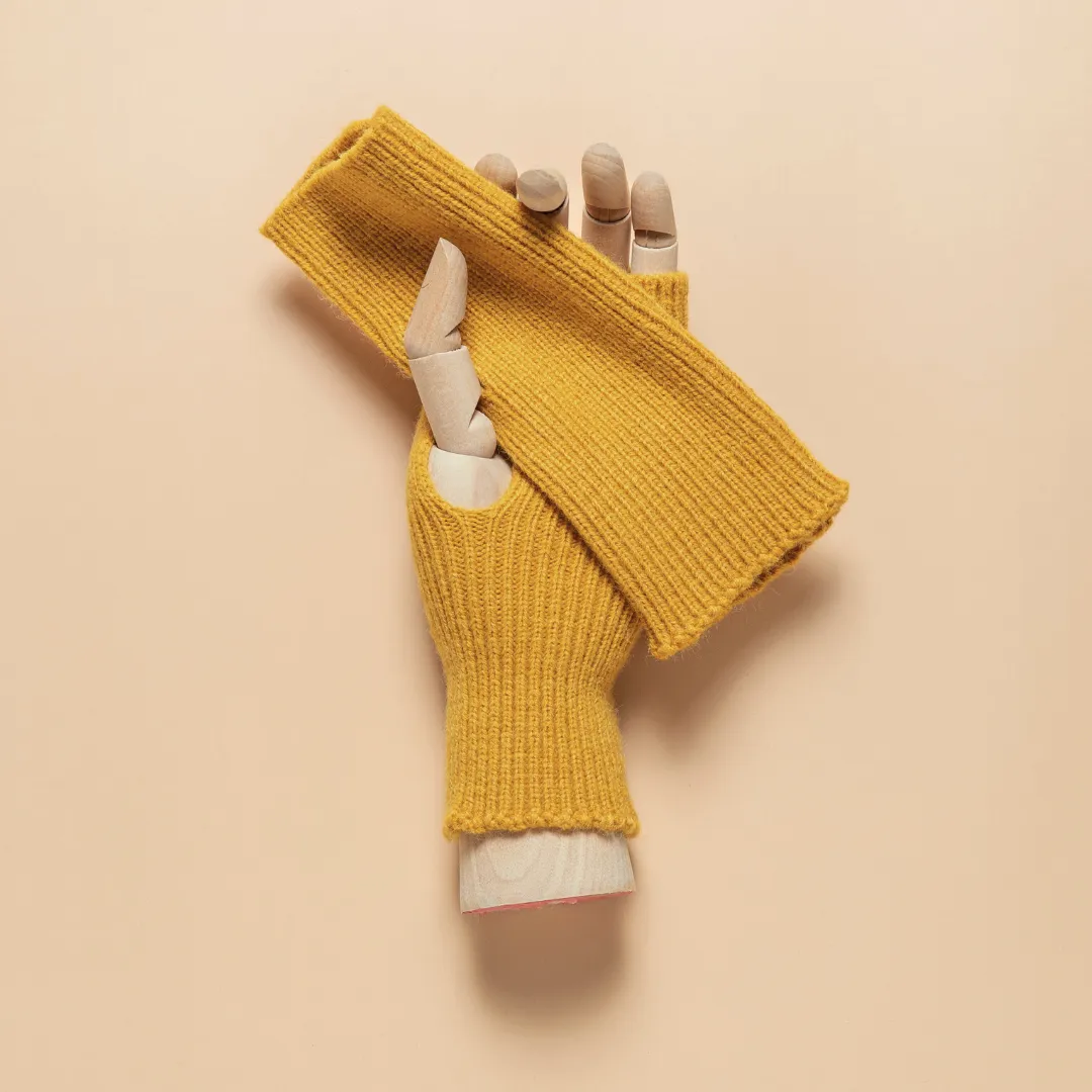 THSG1119: Mustard: Ribbed Fingerless Gloves