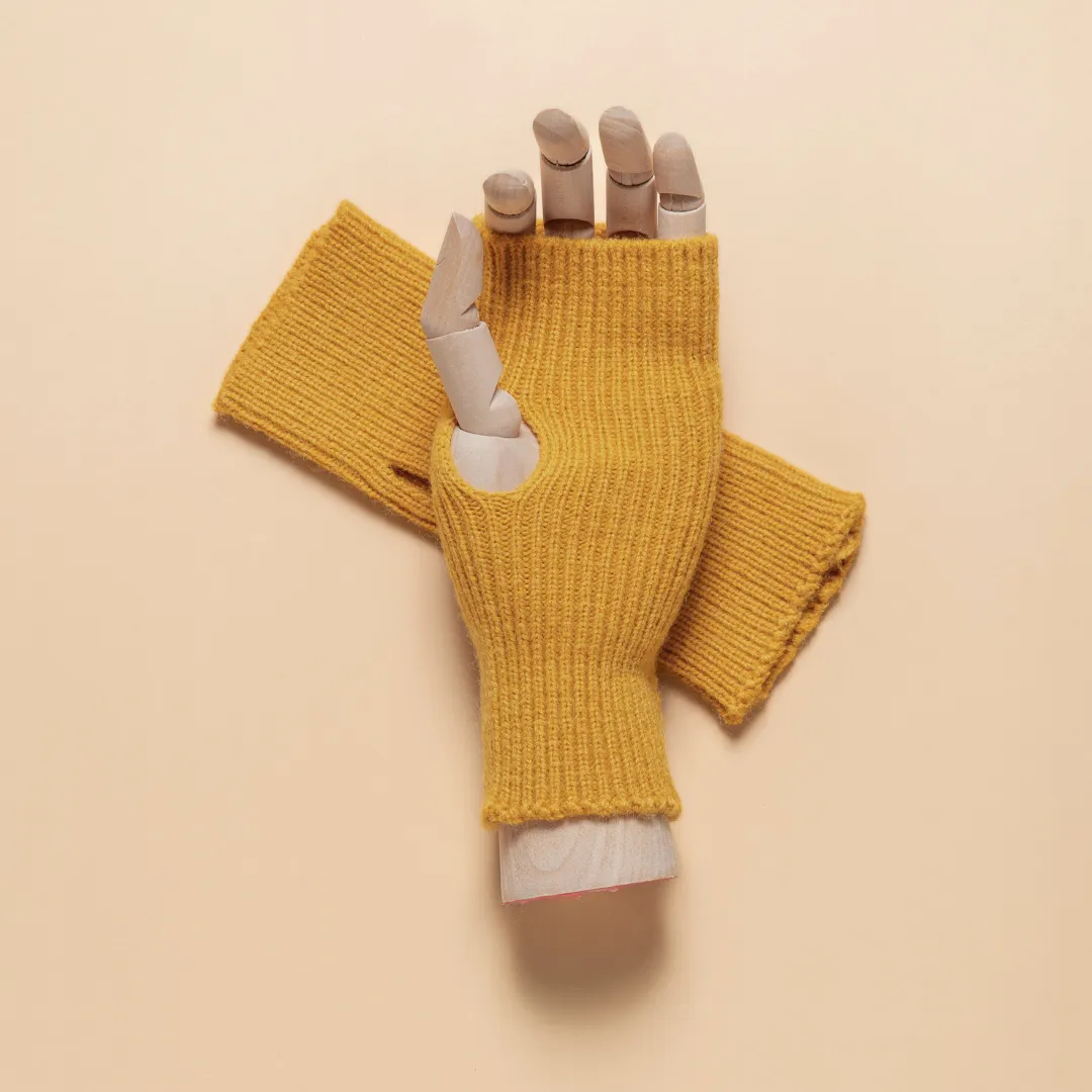 THSG1119: Mustard: Ribbed Fingerless Gloves