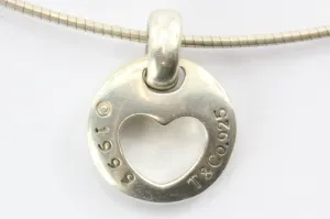 Tiffany & Co 1999 Sterling Silver Heart Stencil Circle Pendant Necklace