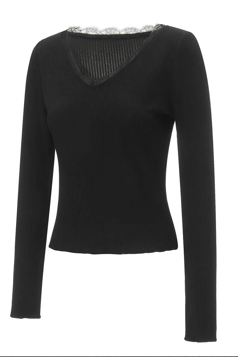 TS3220 Lace Neckline Basic Shirt Top