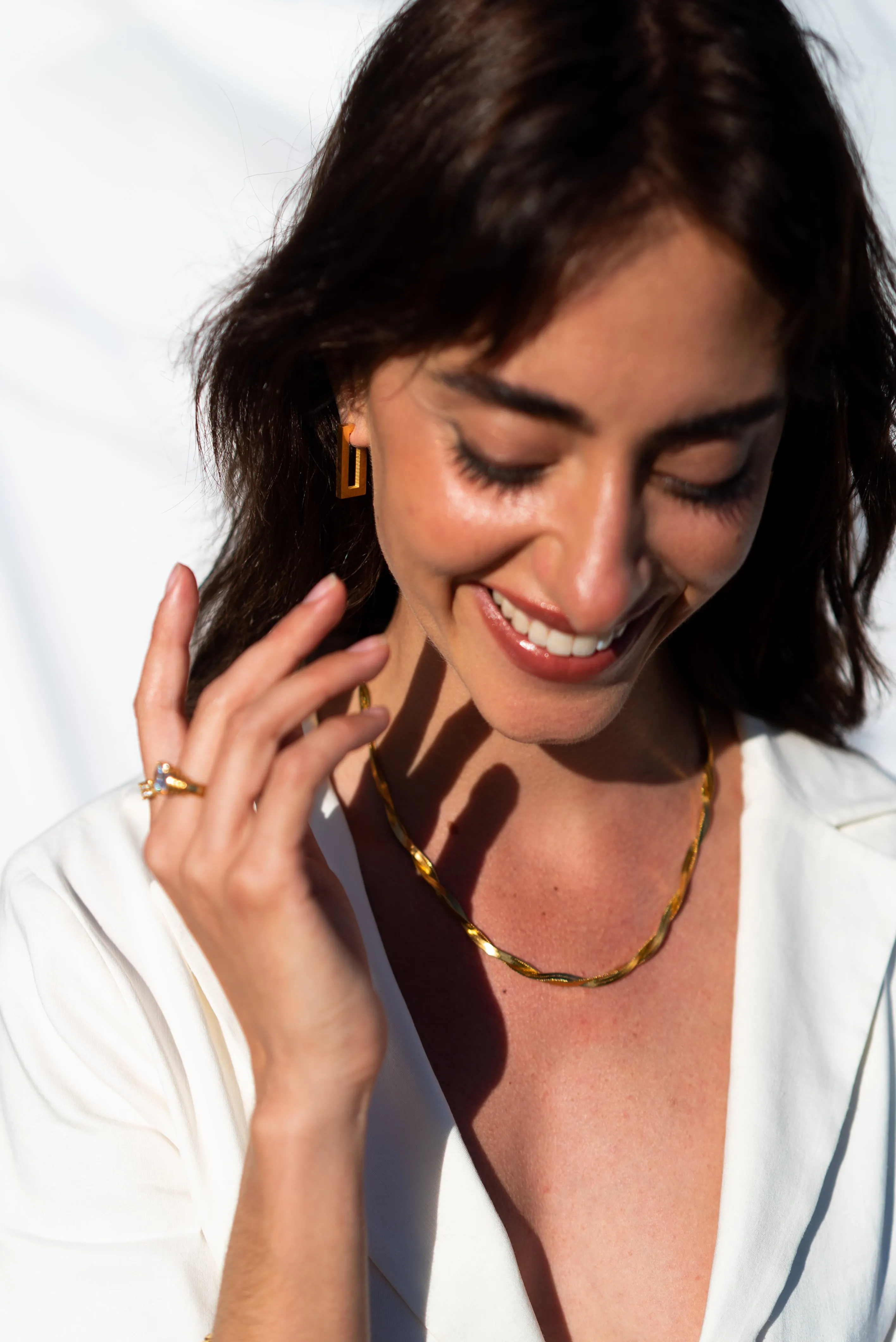 TWISTED NECKLACE
