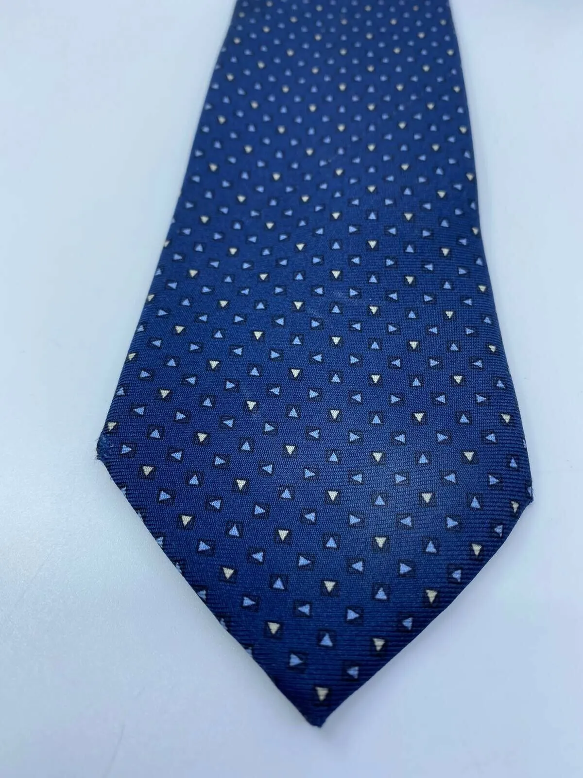 Uniformes Triangle Pattern Silk Tie