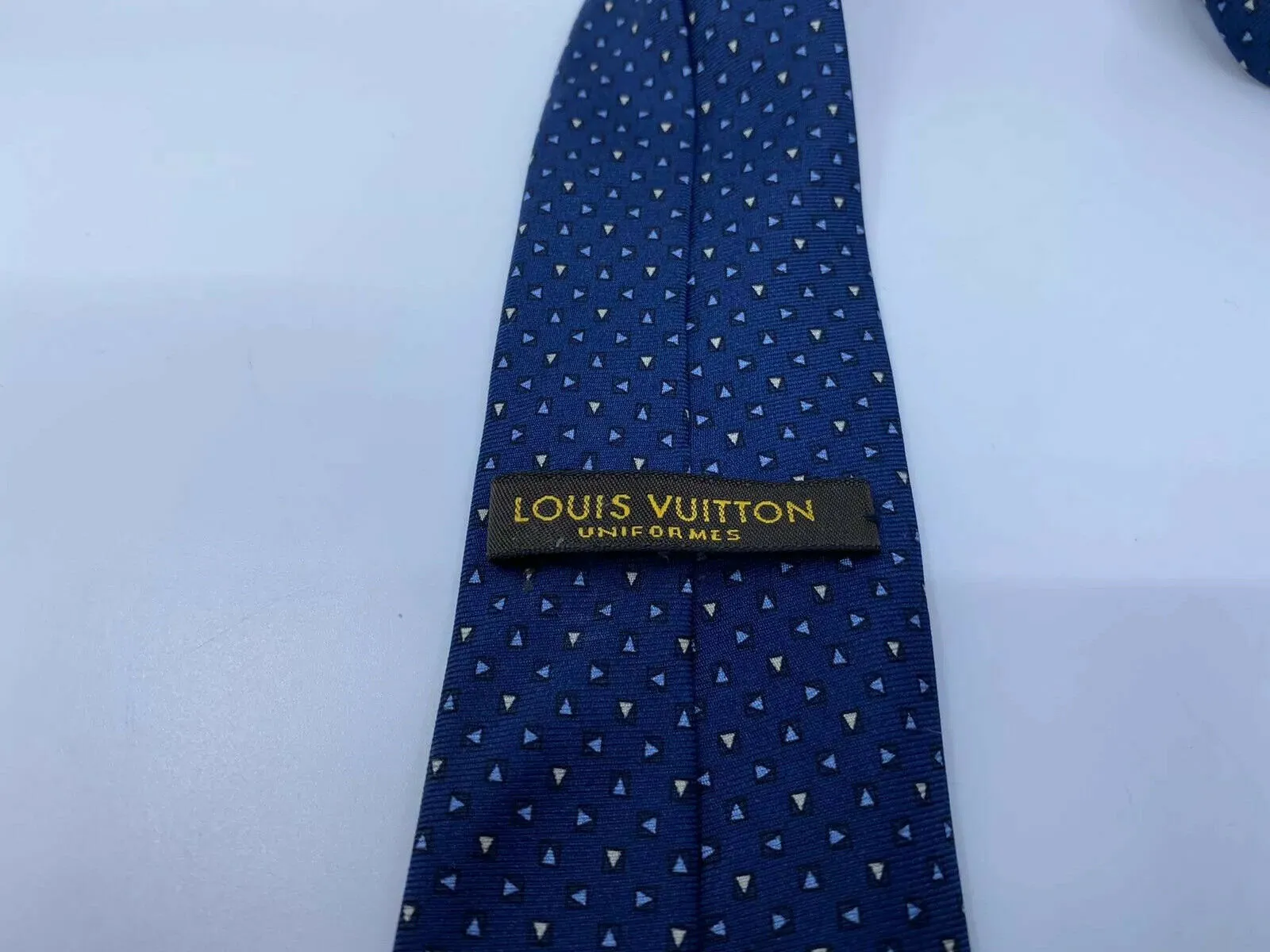 Uniformes Triangle Pattern Silk Tie