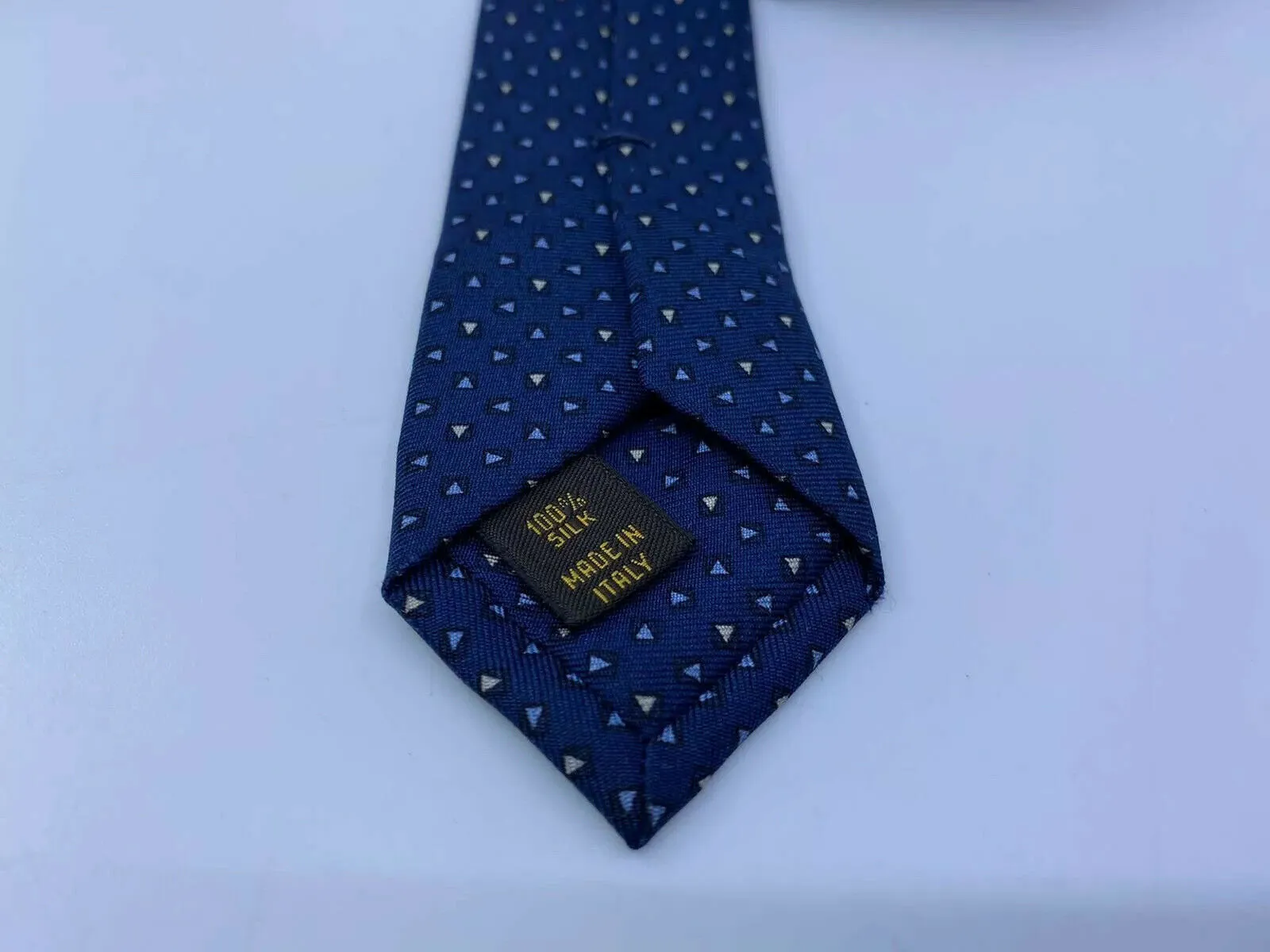 Uniformes Triangle Pattern Silk Tie