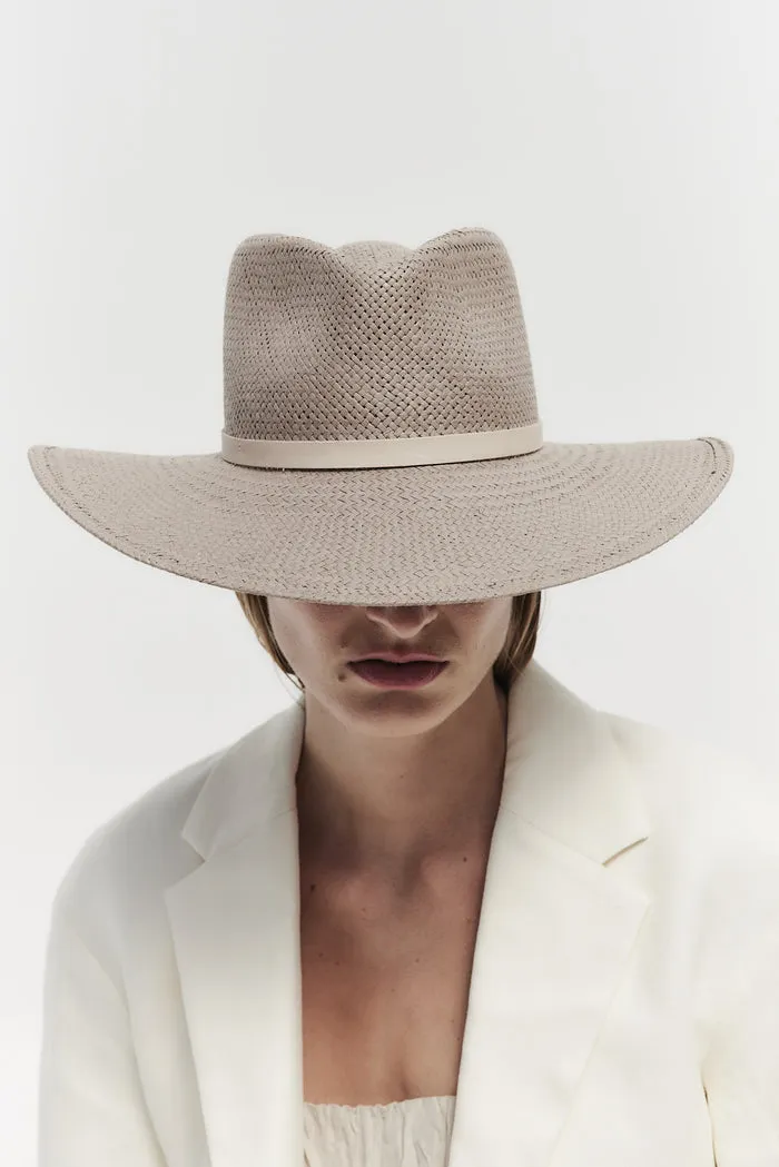 Valentine Hat in Grey