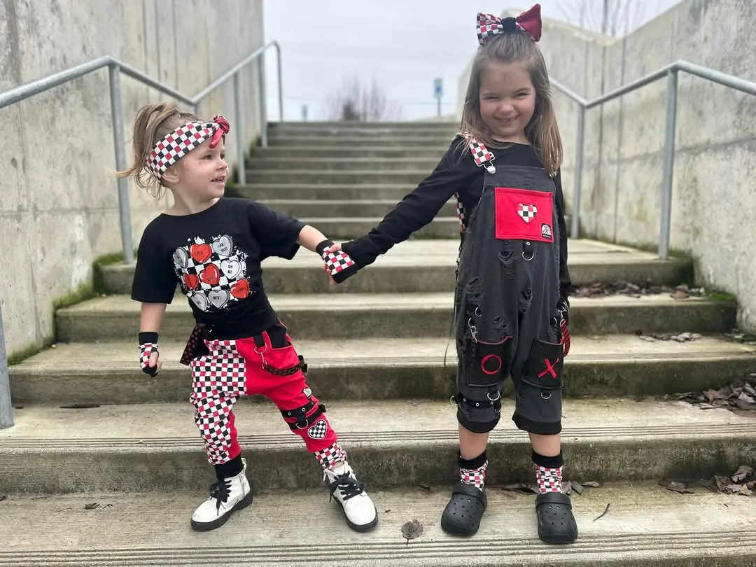 Valentine's Checkerboard Gloves in red,black and white