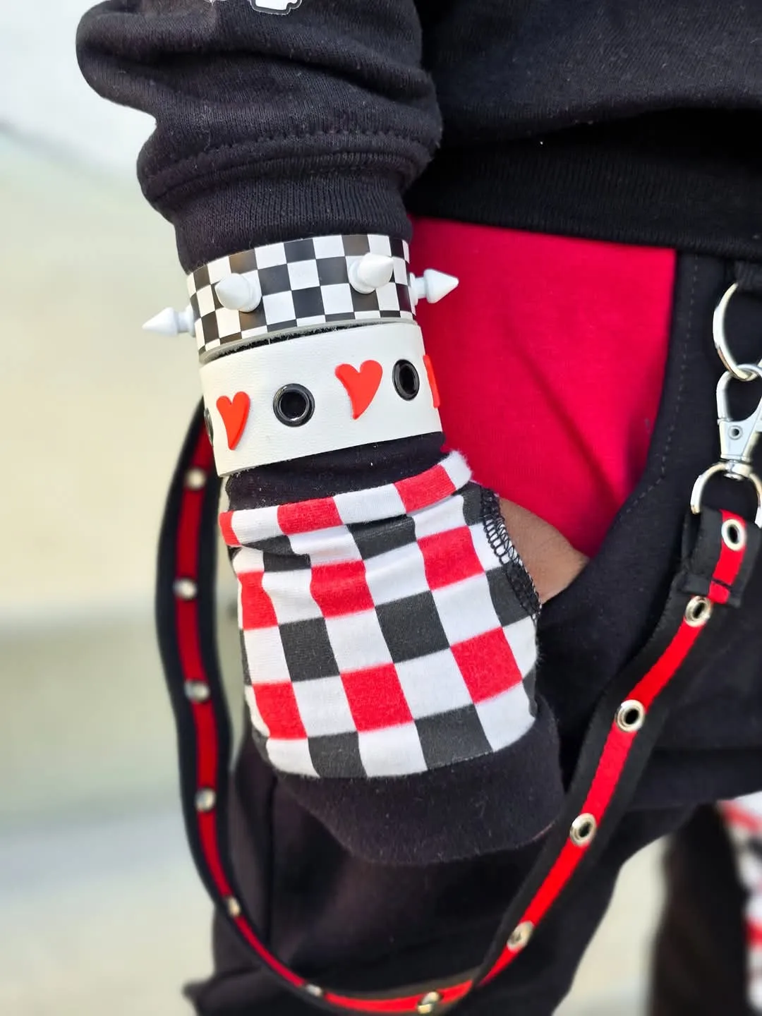Valentine's Checkerboard Gloves in red,black and white