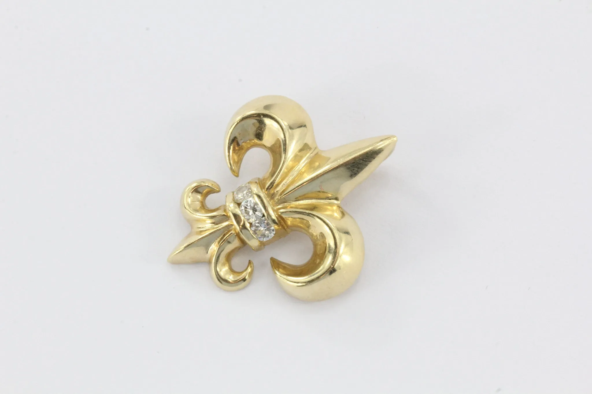 Vintage 14K Gold & Diamond Fleur De Lis Pendant .25 CTW