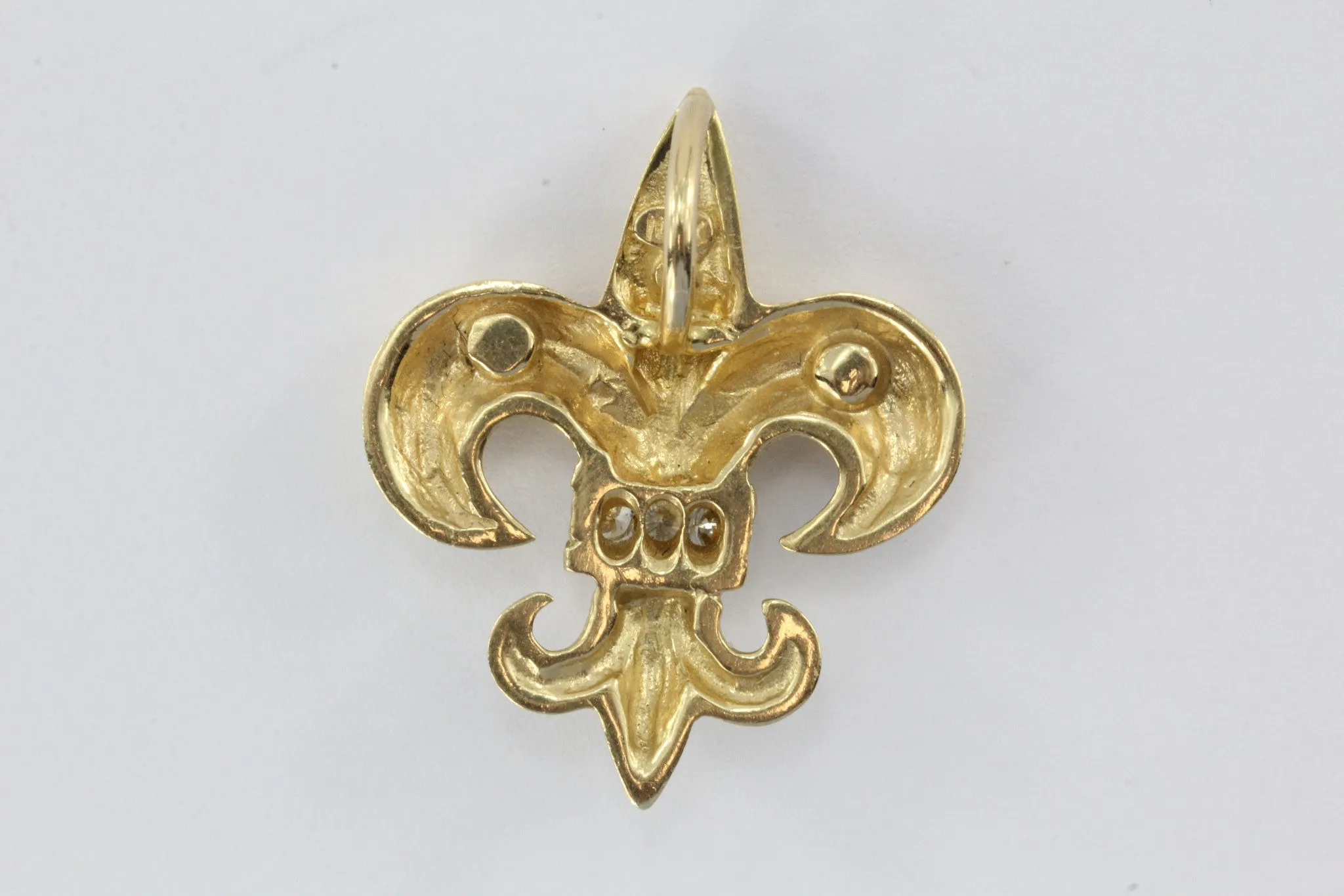 Vintage 14K Gold & Diamond Fleur De Lis Pendant .25 CTW