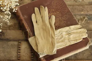 Vintage 1930s 1940s Beige Kid Leather  Gloves