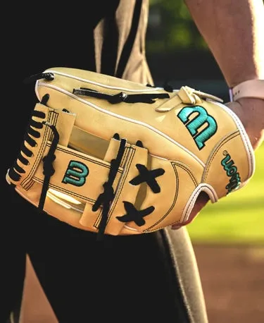 Wilson Fall 2024 A2000® FP75 11.75" Fastpitch Glove