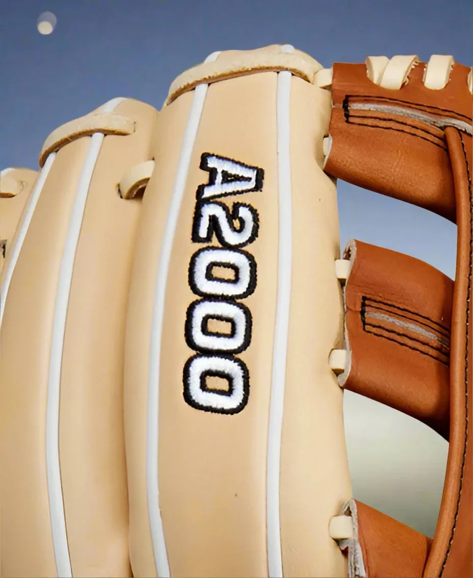 Wilson Winter 2024 A2000® FP1712 12" Fastpitch Glove
