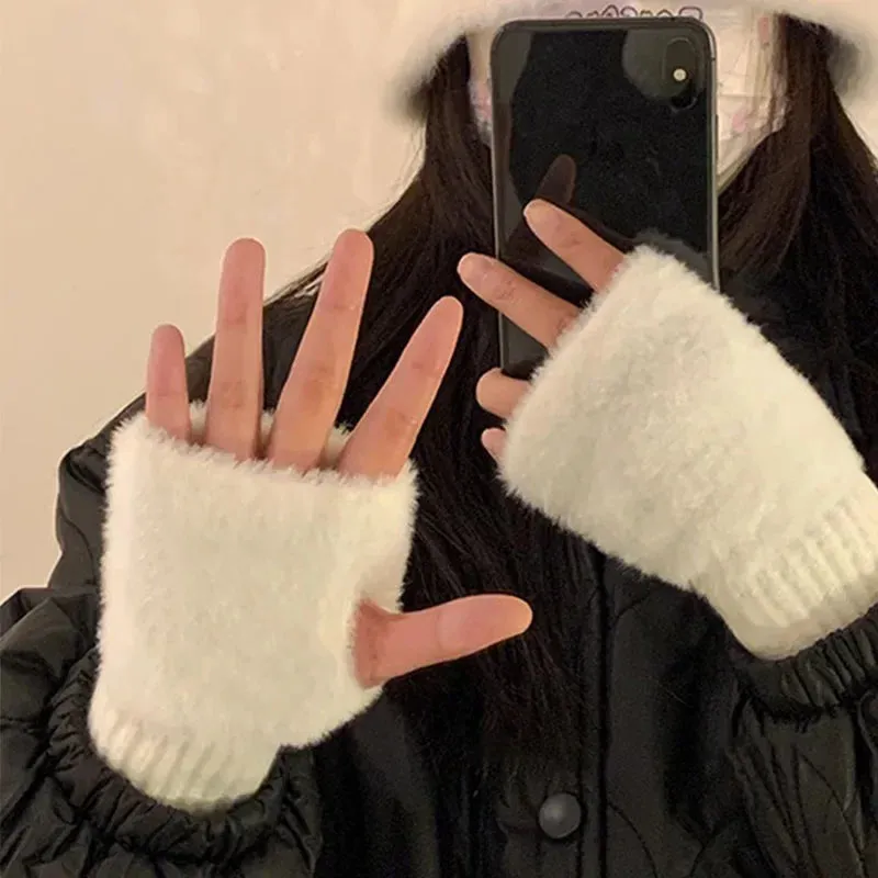 Women's Mink Fleece Fingerless Winter Gloves