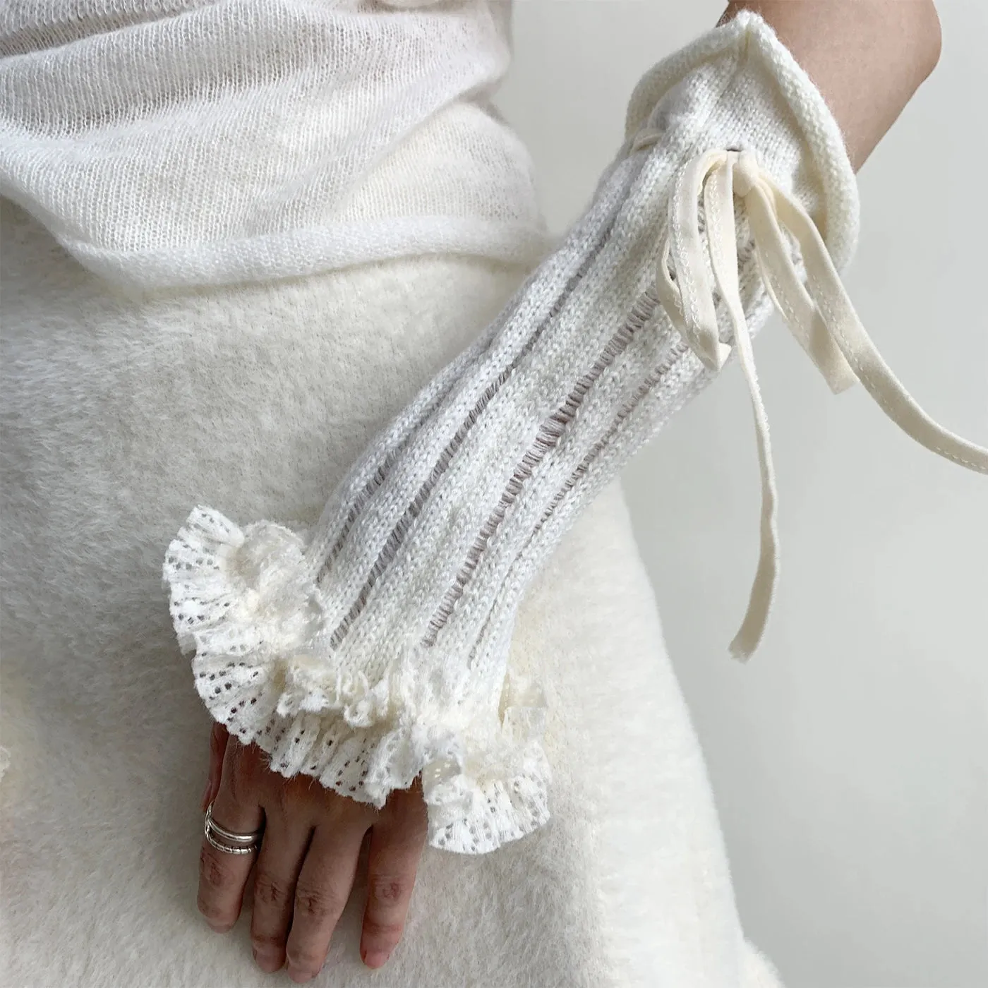 Y2K Lace Knit Fingerless Gloves with Tied Cuffs – Punk Women’s Strap Hand Sleeves, Gothic Lolita & JK Style Accessories